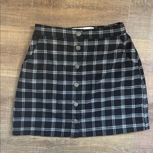 Hollister Black and White Plaid Skirt
